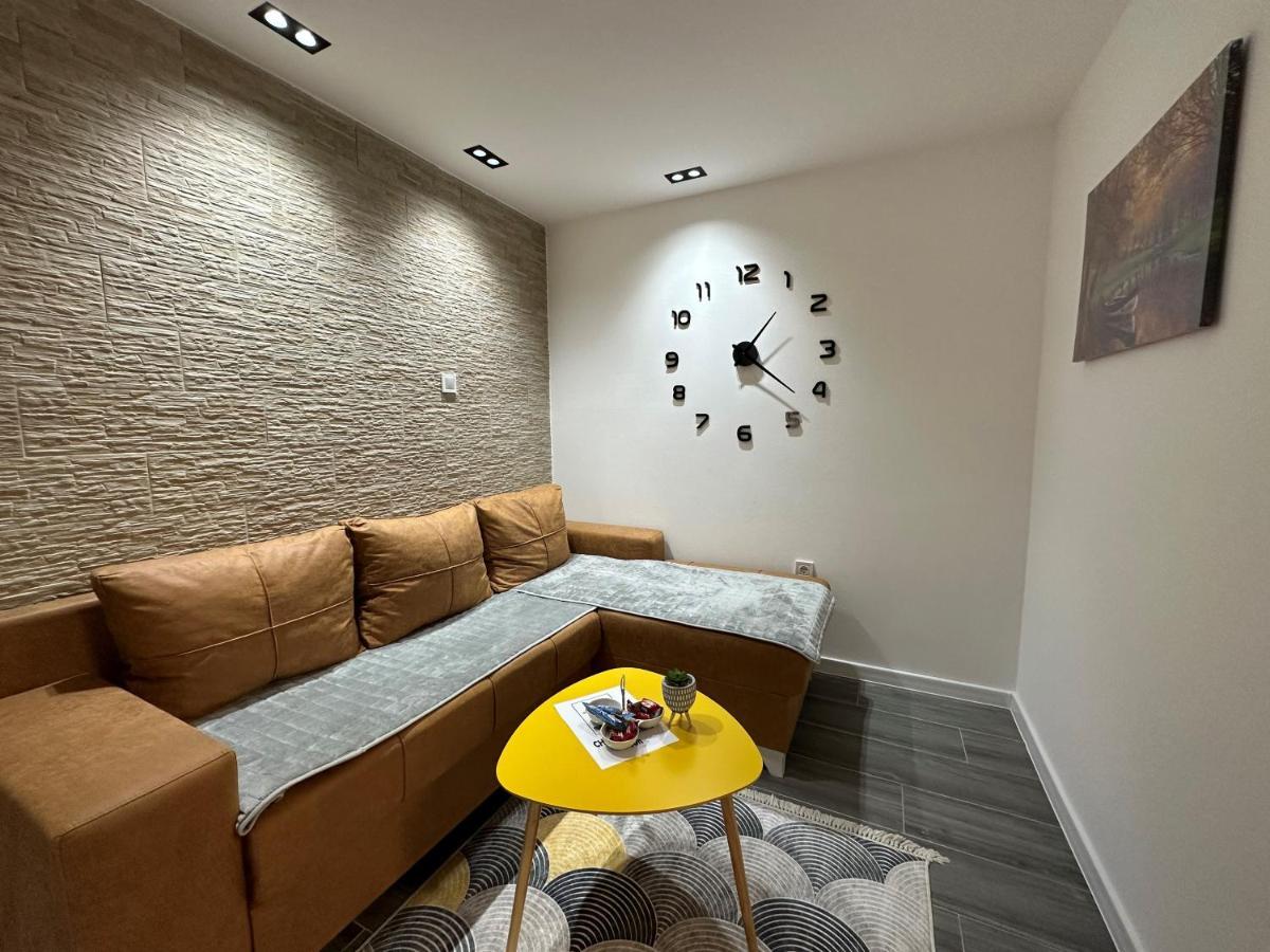 Vucinic Studio Apartment Cetinje Kültér fotó
